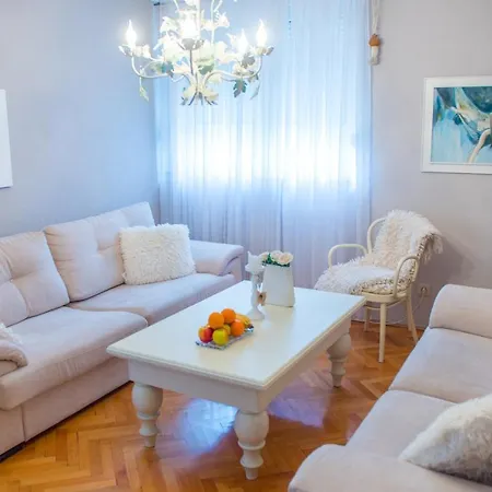 Luxe Living In