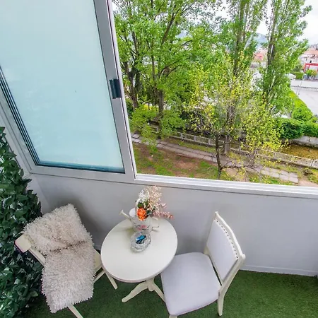 Apartament Luxe Living In *