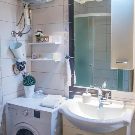 Luxe Living In *